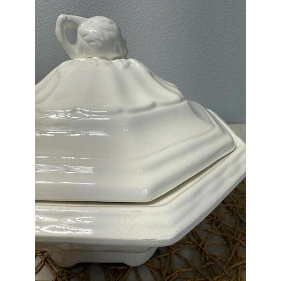 Red Cliff Ironstone Soup Tureen with Grape Motif - Picture 2 of 9